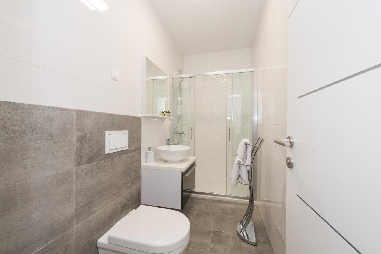 Villa Magnifica Apartments With Pool Novalja Εξωτερικό φωτογραφία