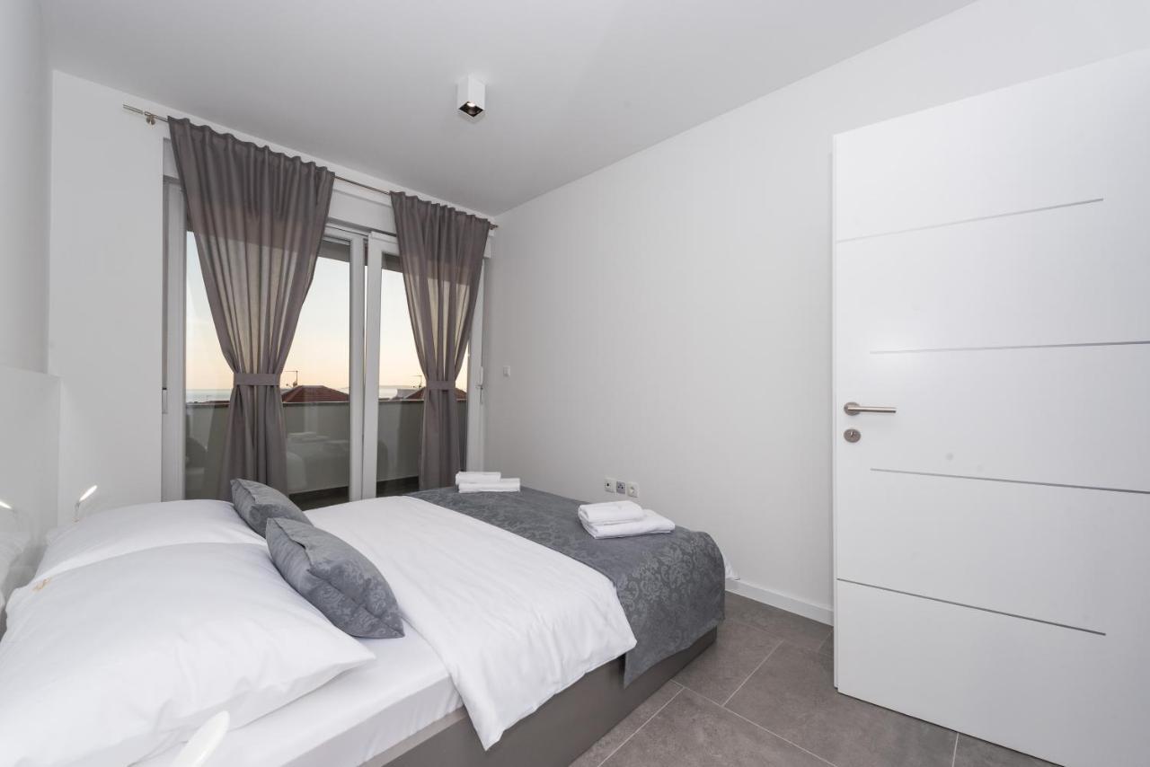 Villa Magnifica Apartments With Pool Novalja Εξωτερικό φωτογραφία
