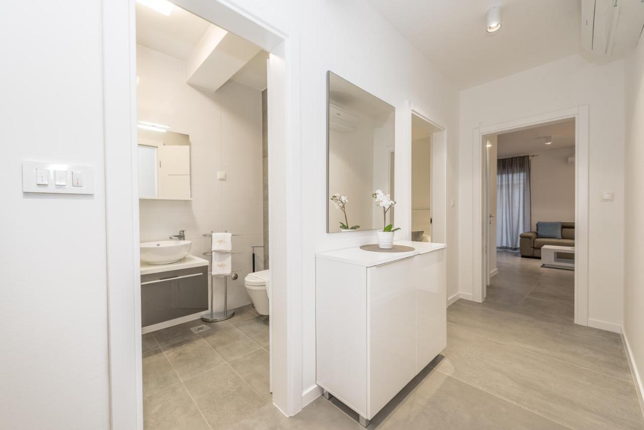 Villa Magnifica Apartments With Pool Novalja Εξωτερικό φωτογραφία